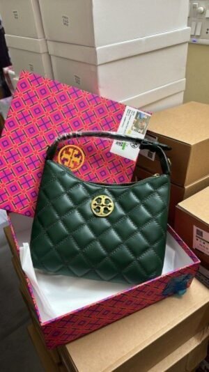 TORY BURCH MAXI HOBO (GREEN) WITH OG BOX AND DUST BAG