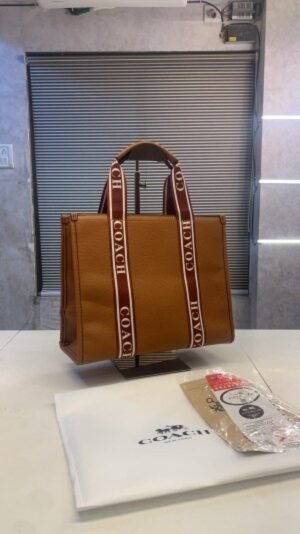 COACH TOTE PURSE (BROWN) WITH BRAND DUST BAG BELT