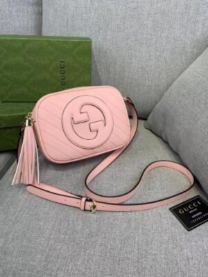 GUCCI PEBBLED LEATHER SOHO DISCO CROSSBODY WITH BOX ( PINK )