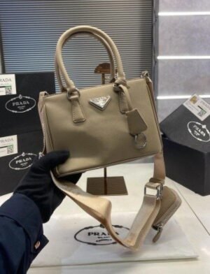 PRADA LARGE GALLERIA SAFFIANO LEATHER BAG WITH BOX